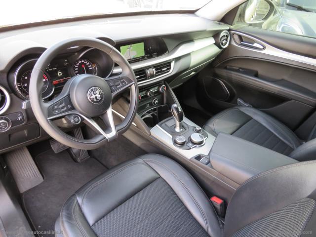 Auto - Alfa romeo stelvio 2.2 t.diesel 180 cv at8 q4 exec.