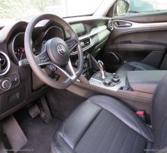 Auto - Alfa romeo stelvio 2.2 t.diesel 180 cv at8 q4 exec.