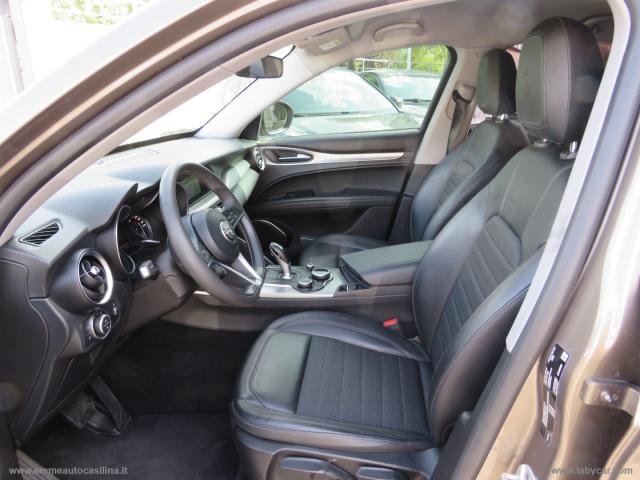 Auto - Alfa romeo stelvio 2.2 t.diesel 180 cv at8 q4 exec.