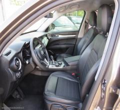 Auto - Alfa romeo stelvio 2.2 t.diesel 180 cv at8 q4 exec.