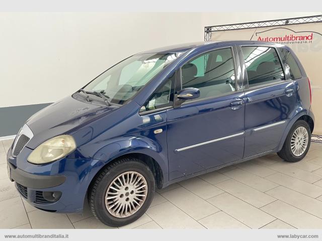 Auto - Lancia musa 1.4 argento gpl