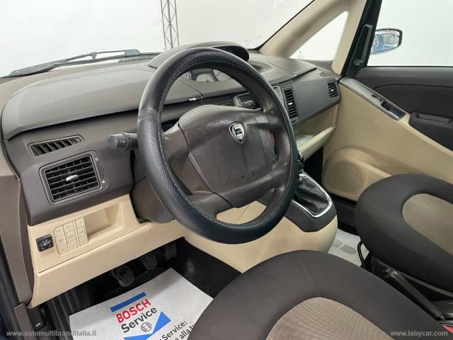 Auto - Lancia musa 1.4 argento gpl