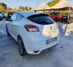 Auto - Renault mÃ©gane coupÃ© 1.5 dci 110 cv s&s gt line