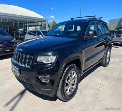 Auto - Jeep gr. cherokee 3.0 v6 crd mjt ii laredo