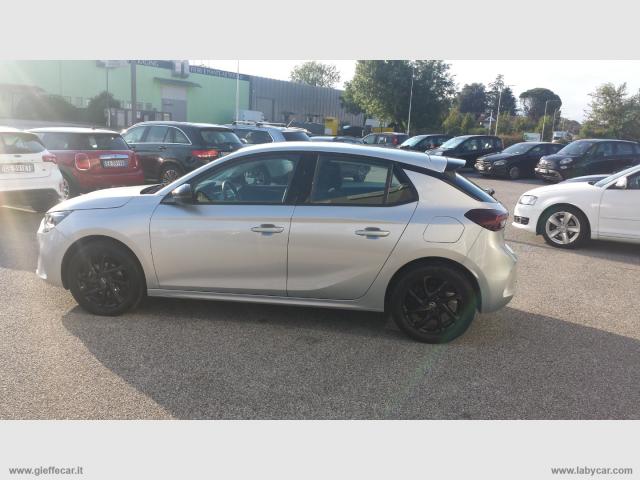 Auto - Opel corsa 1.2 design & tech