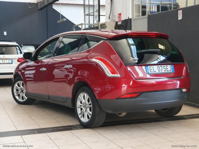 Auto - Lancia delta 1.6 mjt
