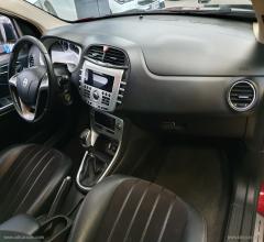 Auto - Lancia delta 1.6 mjt