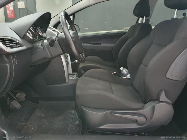 Auto - Peugeot 207 1.6 hdi 90 cv 3p.