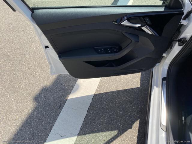 Auto - Audi a1 sportback 30 116cv tfsi identity black full led