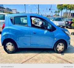 Auto - Chevrolet spark 1.0 lt