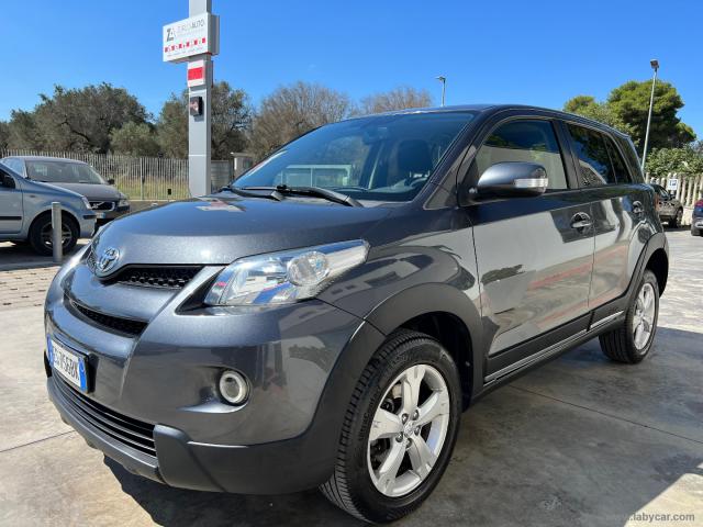 Auto - Toyota urban cruiser 1.4 d-4d awd lounge x
