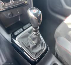 Auto - Opel corsa 1.2 100 cv gs line