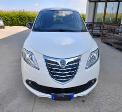 Auto - Lancia ypsilon 1.2 69 cv 5p. gpl ecochic ele.