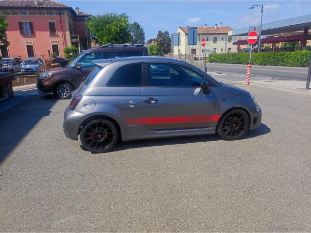 Auto - Abarth 595 1.4 turbo t-jet 165 cv turismo