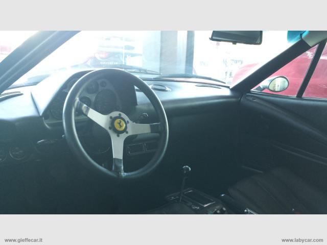 Auto - Ferrari 308 gtb