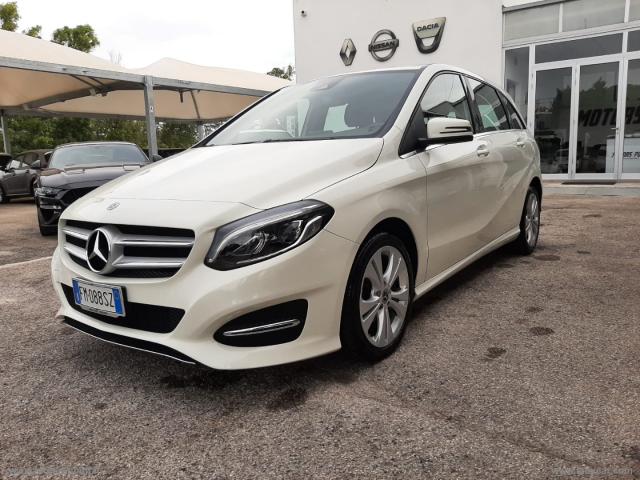 Auto - Mercedes-benz b 180 d sport