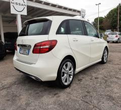 Auto - Mercedes-benz b 180 d sport