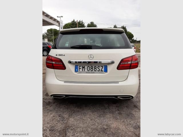 Auto - Mercedes-benz b 180 d sport