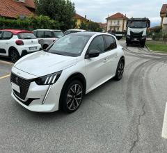 Auto - Peugeot 208 bluehdi 100 s&s 5p. gt line