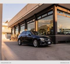 Auto - Mercedes-benz a 180 d automatic business