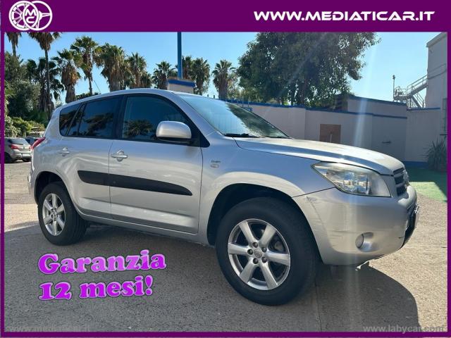 Auto - Toyota rav4 2.2 d-4d 136 cv dpf