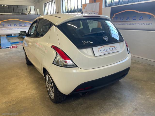 Auto - Lancia ypsilon 1.2 69 cv 5p. elefantino