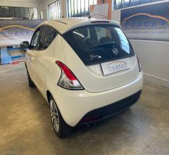 Auto - Lancia ypsilon 1.2 69 cv 5p. elefantino
