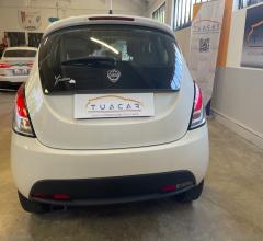 Auto - Lancia ypsilon 1.2 69 cv 5p. elefantino