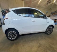 Auto - Lancia ypsilon 1.2 69 cv 5p. elefantino