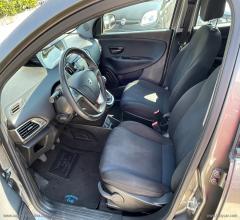 Auto - Lancia ypsilon 1.2 69 cv 5p. gpl ecochic gold