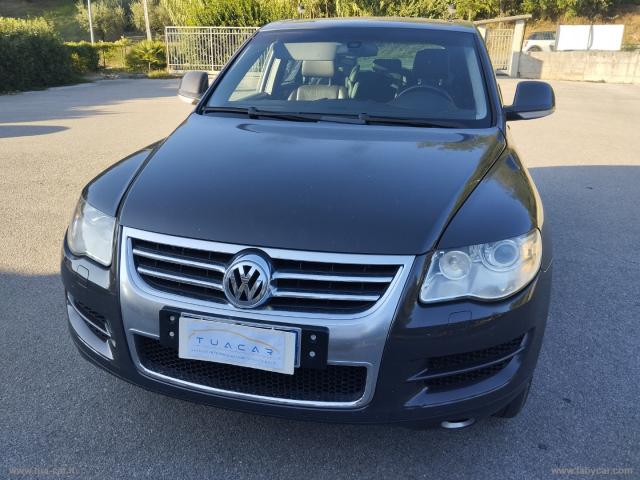 Auto - Volkswagen touareg 3.0 v6 tdi 240cv dpf tip.