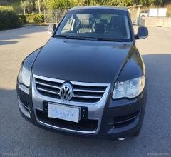 Auto - Volkswagen touareg 3.0 v6 tdi 240cv dpf tip.