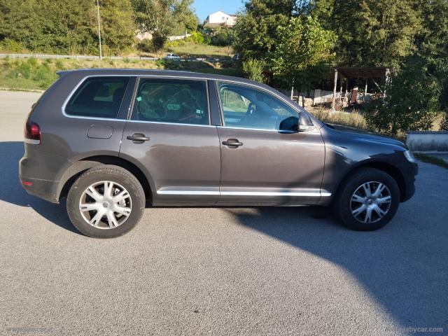 Auto - Volkswagen touareg 3.0 v6 tdi 240cv dpf tip.