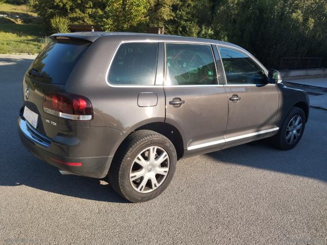 Auto - Volkswagen touareg 3.0 v6 tdi 240cv dpf tip.