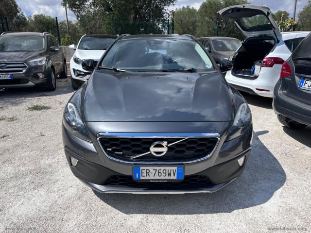 Auto - Volvo v40 cross country d2 1.6 momentum