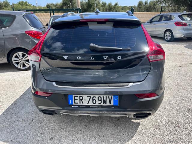 Auto - Volvo v40 cross country d2 1.6 momentum