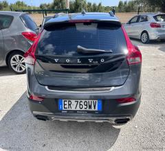 Auto - Volvo v40 cross country d2 1.6 momentum