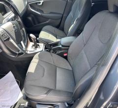 Auto - Volvo v40 cross country d2 1.6 momentum