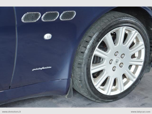 Auto - Maserati quattroporte 4.2 v8