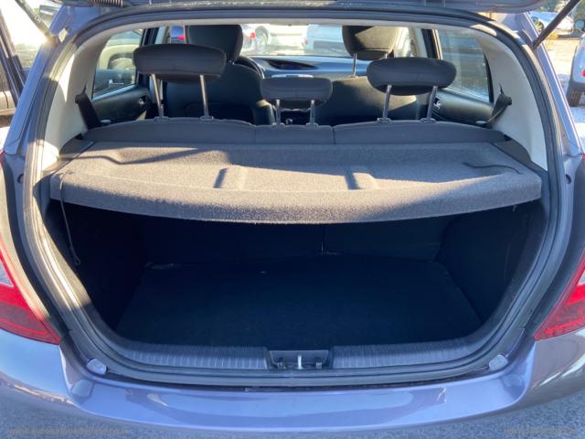 Auto - Hyundai i20 1.2 5p. comfort benz./gpl