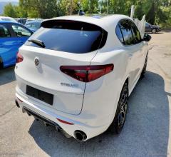 Auto - Alfa romeo stelvio 2.2 t.diesel 210cv at8 q4 veloce