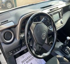 Auto - Toyota rav4 2.0 d-4d 4wd lounge white ed.