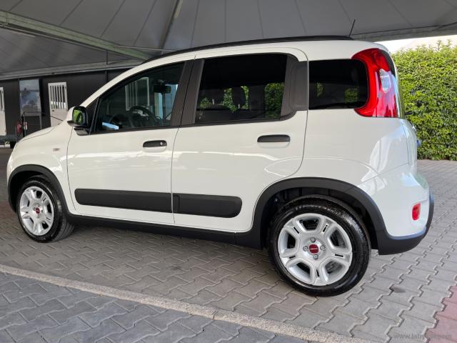 Auto - Fiat panda 1.0 firefly s&s hybrid