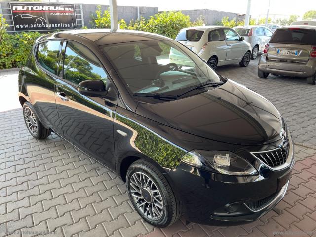 Auto - Lancia ypsilon 1.0 firefly 5p.s&s hybrid gold plus