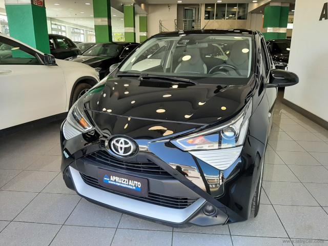 Auto - Toyota aygo connect 1.0 vvt-i 72 cv 5p. x-cool