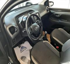 Auto - Toyota aygo connect 1.0 vvt-i 72 cv 5p. x-cool