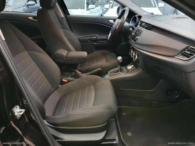 Auto - Alfa romeo giulietta 1.4 turbo 120 cv gpl