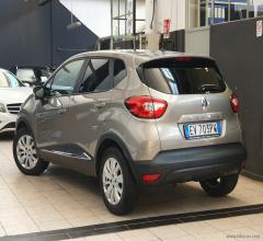 Auto - Renault captur 1.5 dci 8v 90 cv s&s