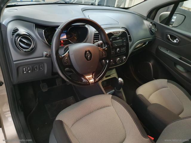 Auto - Renault captur 1.5 dci 8v 90 cv s&s