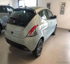 Auto - Lancia ypsilon 1.0 firefly 5p.s&s hybryd gold